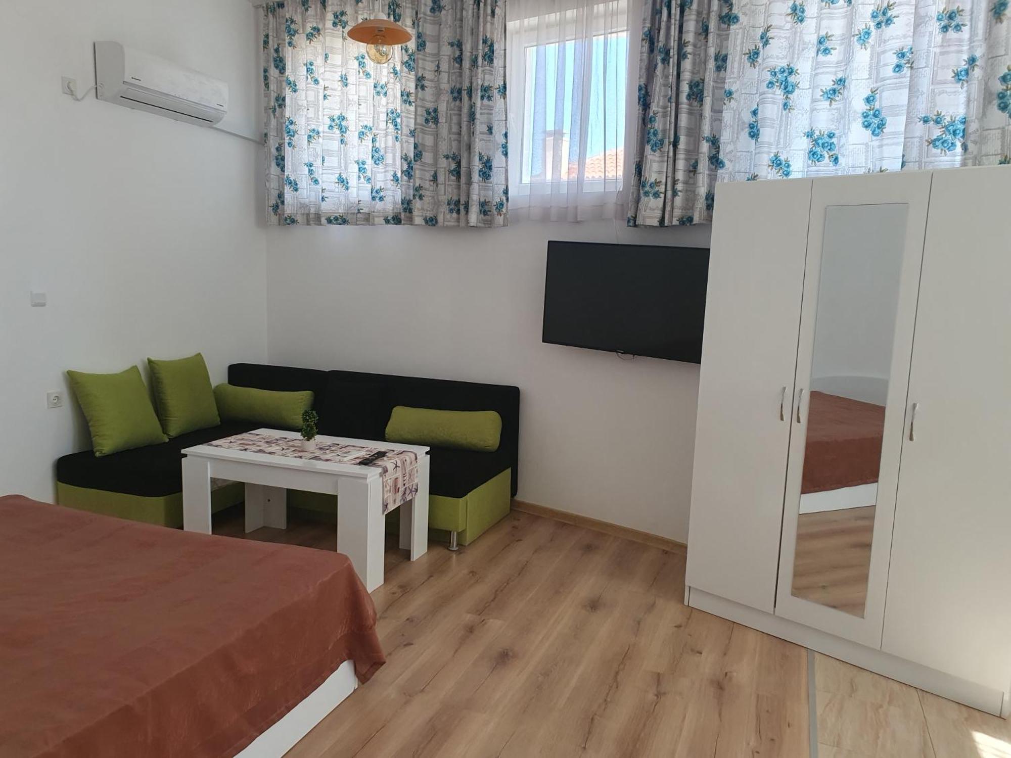 Студия Лилия Tsarevo Exterior photo